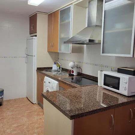 ¡apartamento Cerca De La Piscina En Paraiso De Vera!